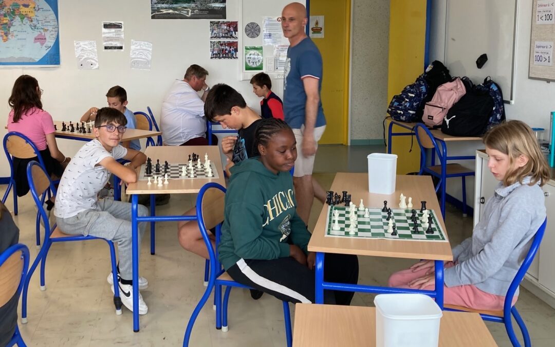 Tournoi d’échecs au Collège Louis Cordelet